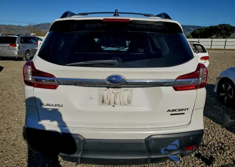 2020 Subaru Ascent Limited z USA, uszkodzony, nr VIN 4S4WMAMD4L3402362